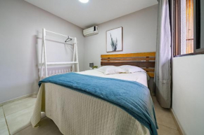 272 - Apartamento com 02 dormitórios a 200m da Praia de Canto Grande